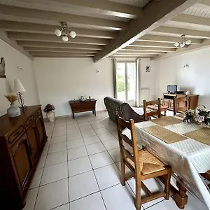 https://maison-de-campagne-proche-vichy.hotels-rhonealpes.com