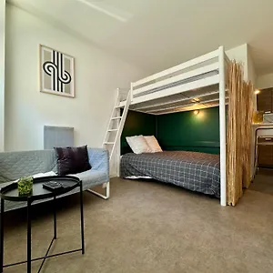 https://suite-noya.hotels-rhonealpes.com