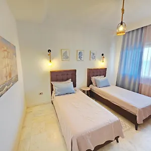 https://the-bleu-sea.tunis-best-hotels.com